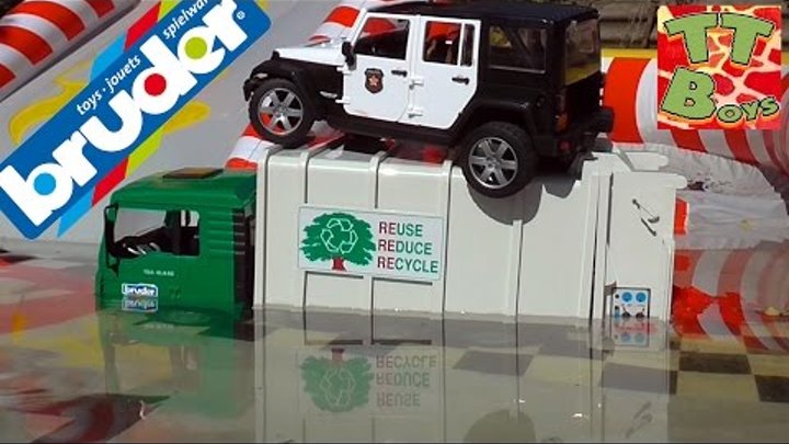 Молния Маквин Бассейн с машинками БРУДЕР Гонки в воде Игры для детей CARS Mcqueen Pool & Bruder Toy