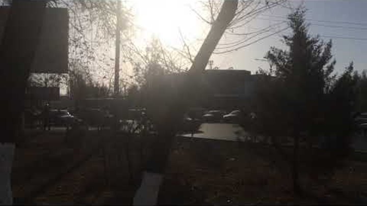 Тараз (Джамбул) Видео-панорама на перекрестке ул Толе би у ТарГУ (Технологический институт)