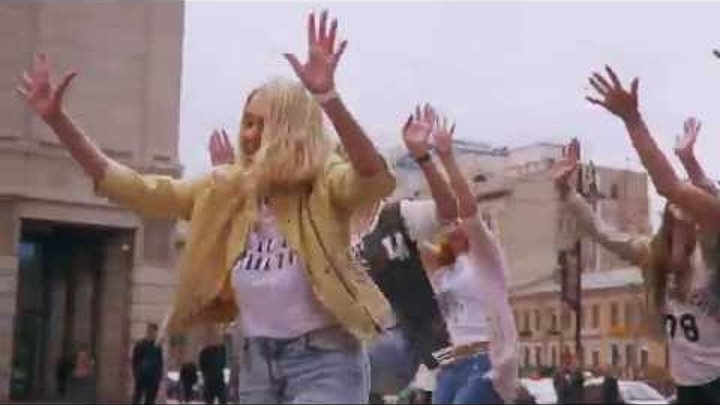 Bollywood Flash mob in Saint Petersburg Russia 2016 by Salsa Twins & Friends!!! (Bollywood Russia) смотреть онлайн Bollywood Flash mob in Saint Petersburg Russia 2016 by Salsa Twins & Friends!!! (Bollywood Russia)