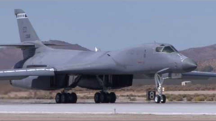 Up Close B-1B Bomber "The Bone" Taxi and Takeoff - Test Flight Nation 2009