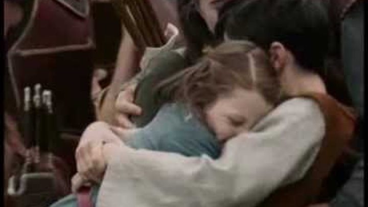 Skandar Keynes & Georgie Henley (there's love) Skandar Keynes & Georgie Henley (there's love)
