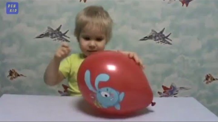 Открываем большие яйца Киндер Сюрприз с сюрпризом Смешарики Учим цвета The Balloons surprise Show