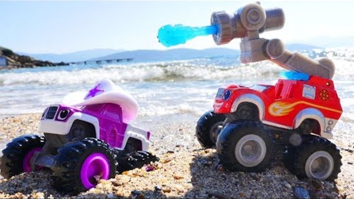 Чудо машинки на пляже. Гонки и Игры в песке. Песочница.
