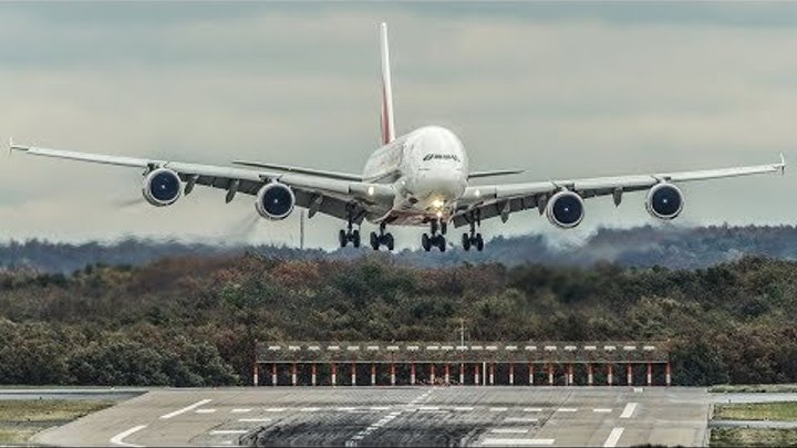 CROSSWIND LANDINGS during a STORM at Düsseldorf - AIRBUS A380, Boeing 787 ... (4K)