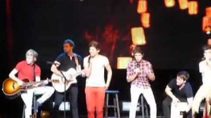 One Direction - Singing Stereo Hearts, I've Got A Feeling, Valerie, and Torn Live June 1, 2012