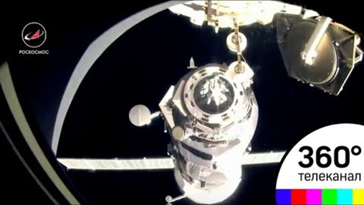 Экипаж МКС выйдет в космос и вскроет обшивку "Союза" из-за дыры