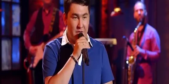 кто спел песню